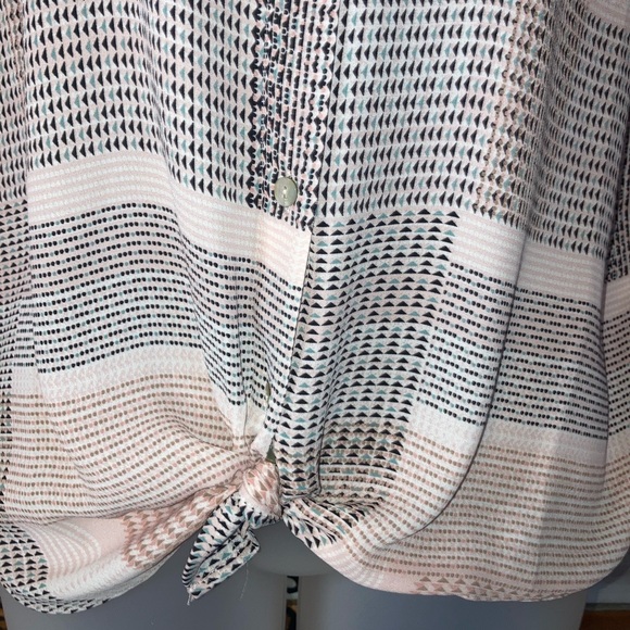 NWT Rose + Olive Tie Front button down Top Small - Picture 2 of 12